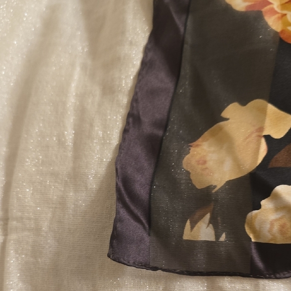 Silk Adrienne Vittadini Pink and Gold Scarf Luxurious Wrap - Picture 12 of 13